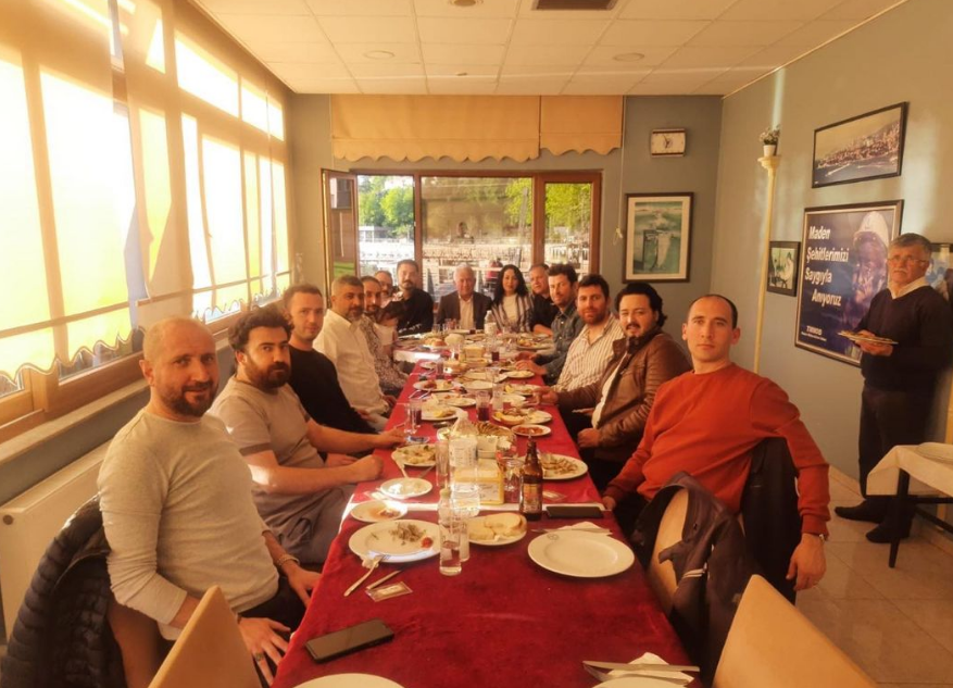 Türkiye Taşkömürü Kurumu Genel Müdürlüğü bünyesinde yeni iş başı yapan meslektaşlarımızla dayanışma yemeği düzenlendi.