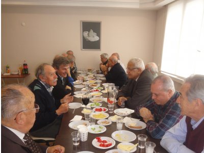 Nisan ayı emekli üye toplantısı yapıldı.
